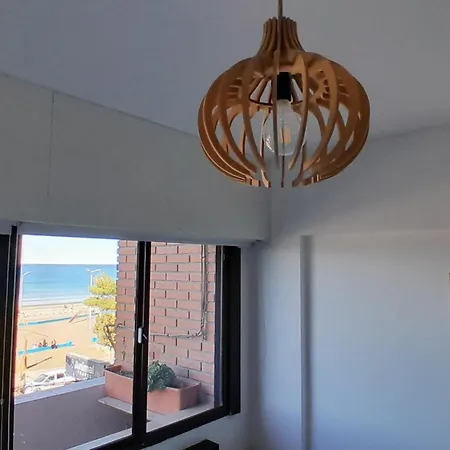 Departamento Centrico Frente Al Mar Y Con Cochera Puerto Madryn Exterior photo